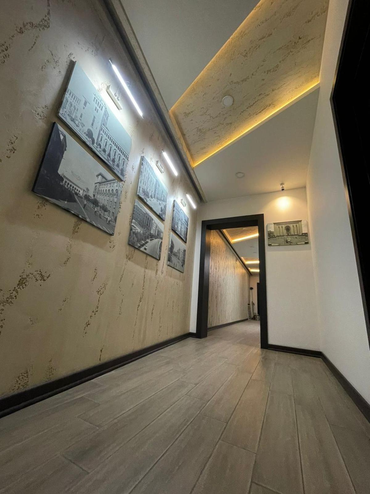 4Room Hotel Erivan Dış mekan fotoğraf