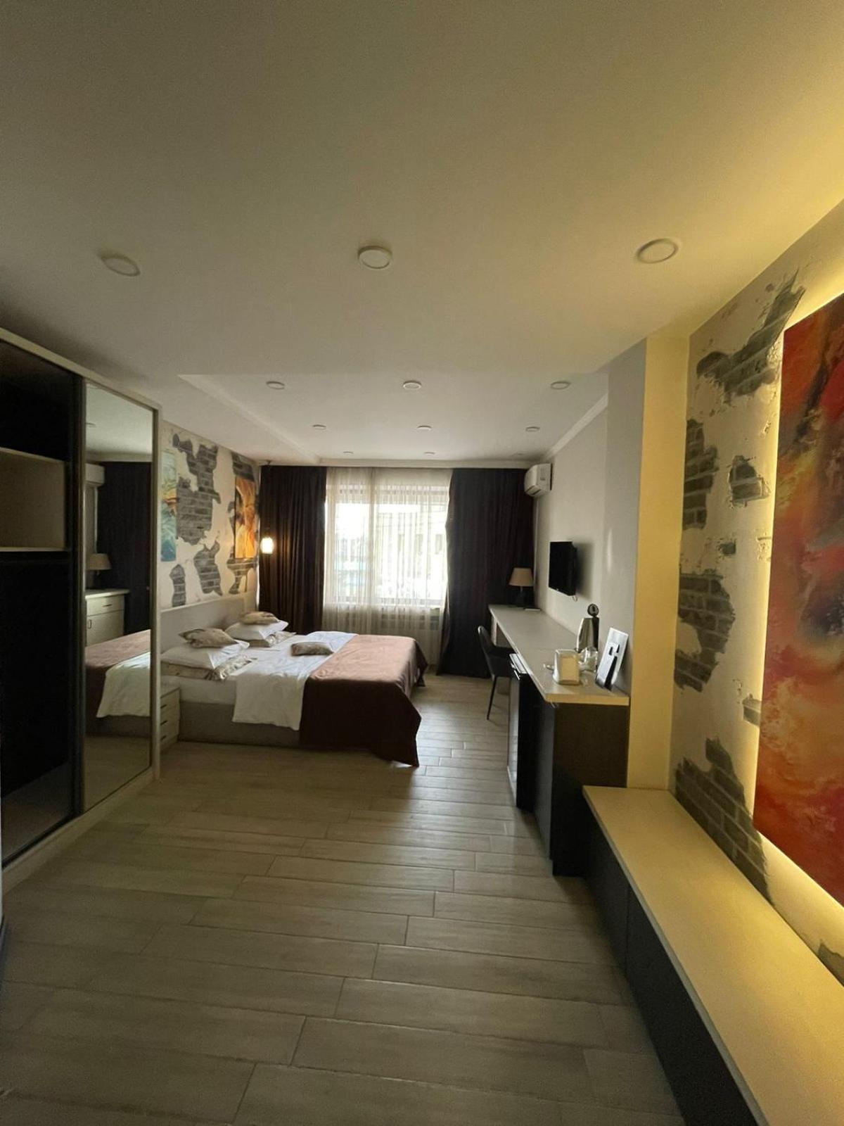 4Room Hotel Erivan Dış mekan fotoğraf