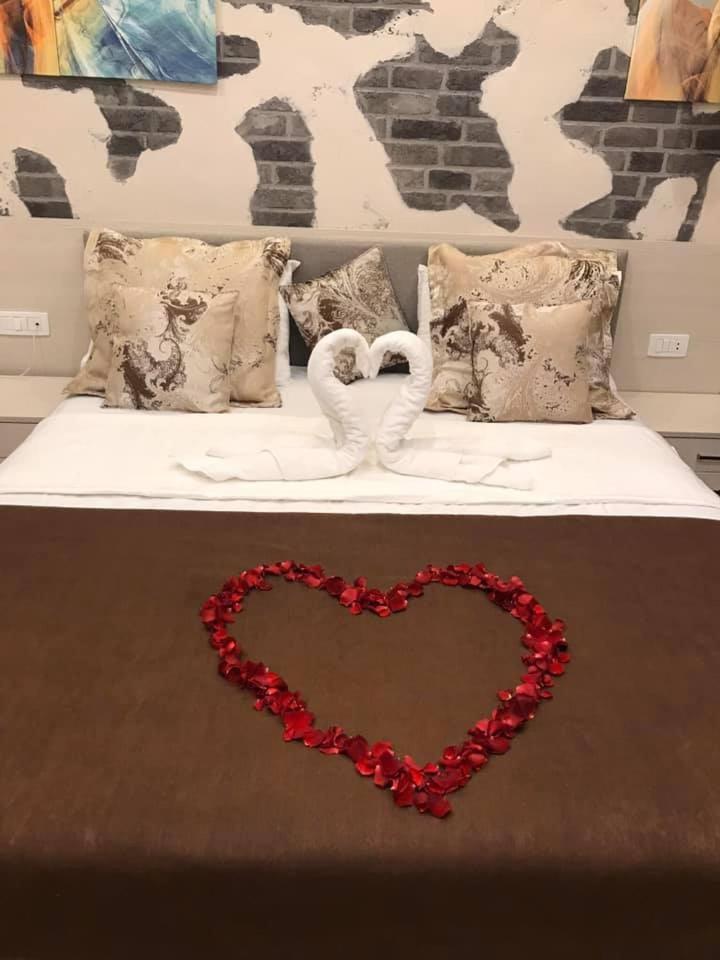 4Room Hotel Erivan Dış mekan fotoğraf