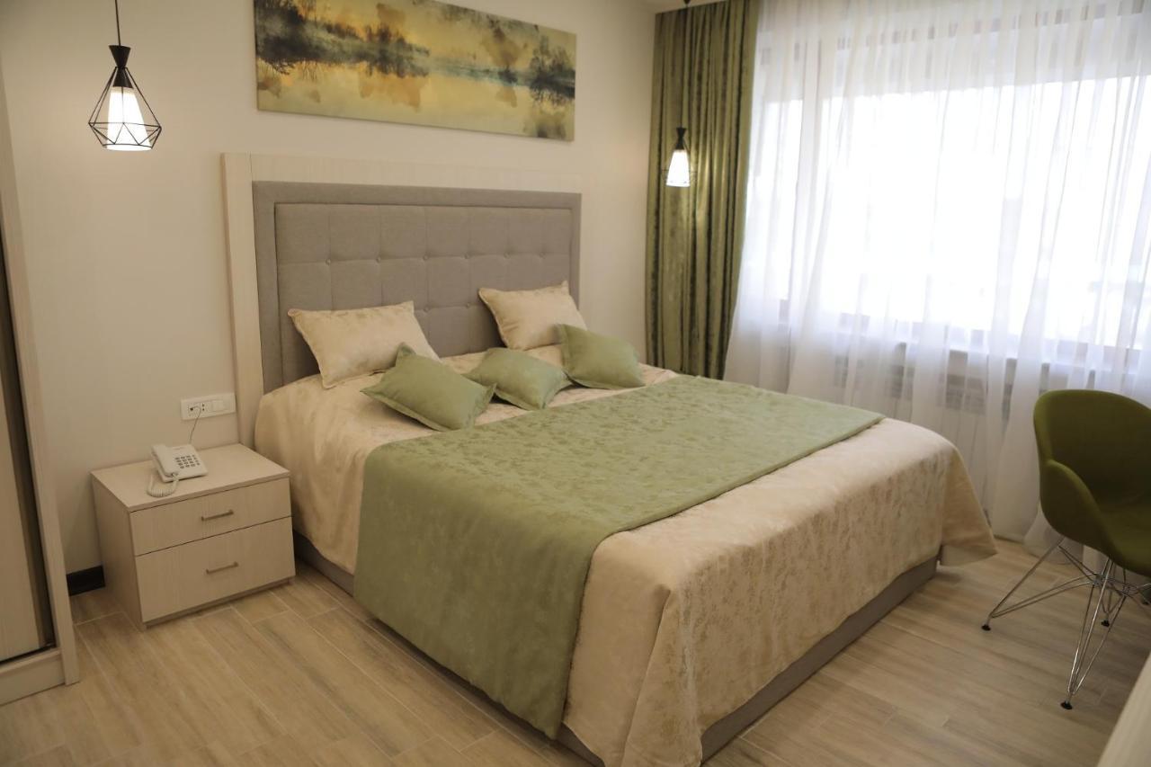 4Room Hotel Erivan Dış mekan fotoğraf