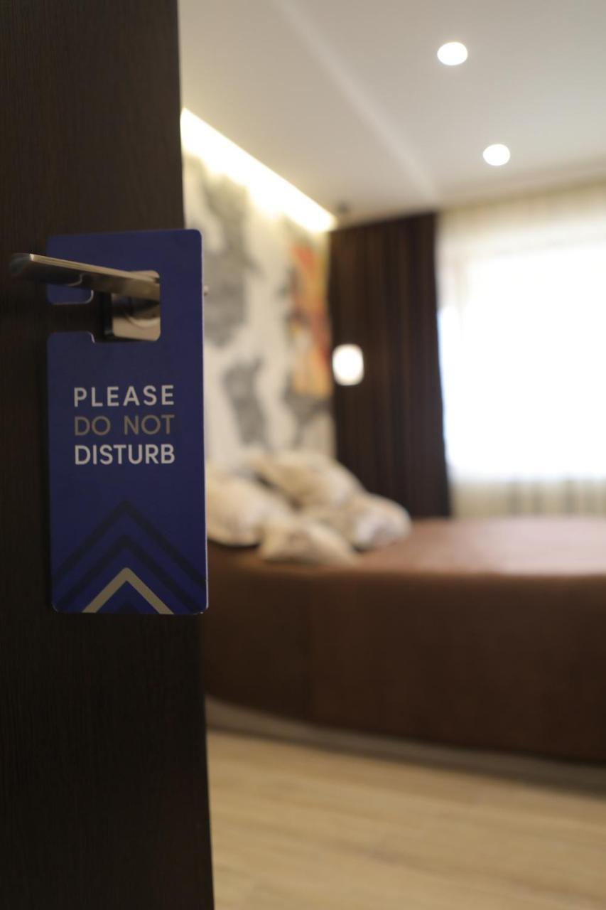 4Room Hotel Erivan Dış mekan fotoğraf
