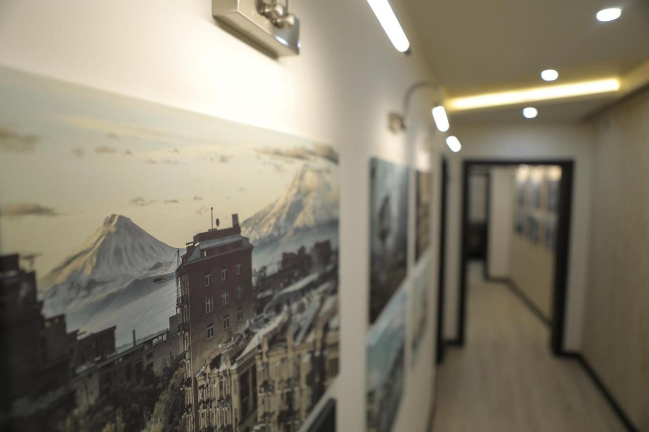 4Room Hotel Erivan Dış mekan fotoğraf